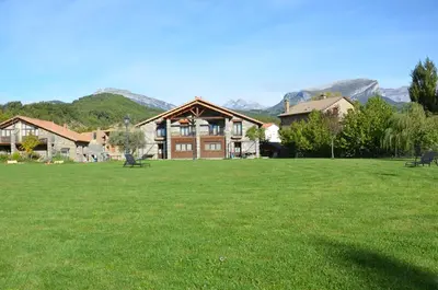 Paisaje cerca of this country house