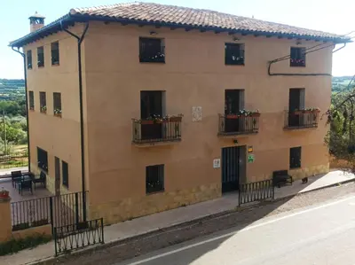 Edificio en el que se encuentra el apartahotel