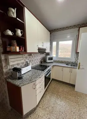 Una cocina o zona de cocina en marsupilami