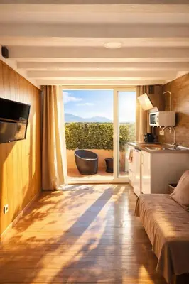 Una cocina o zona de cocina en Apartament CORBATERA CIM apartaments