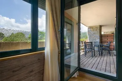 Un balcón o terraza de Peña Sabocos II Apartamento Turístico Panticosa