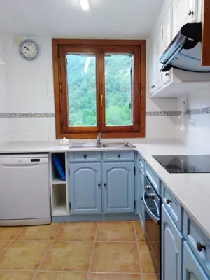 Una cocina o zona de cocina en Casa Rural O´LIENO