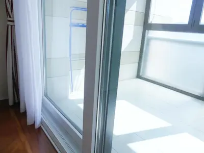 Plano de Apartamento luminoso, funcional y amplio en zona hospitalaria