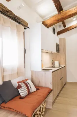 Una cocina o zona de cocina en Apartaments la rambla - Garnatxa - 4 persones