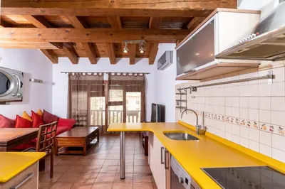 Una cocina o zona de cocina en Apartamento Duplex Puente de Piedra, en un enclave único y exclusivo