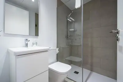 Un baño de Hauzify I Apartaments Montblanc