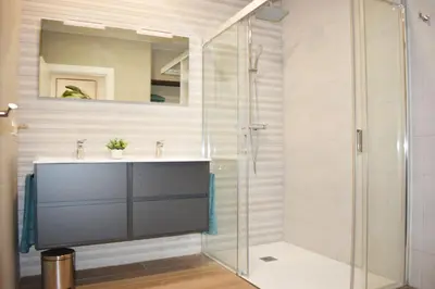 Un baño de APARTAMENTO ABUELA PILAR