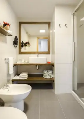 Un baño de OTAL URBAN de 