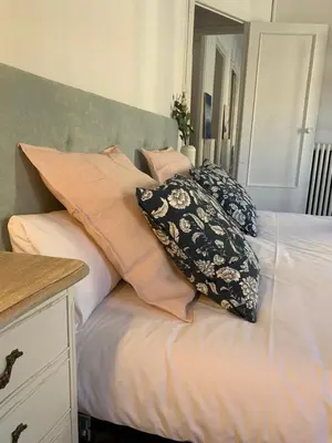 Cama o camas de una habitación en VTZ El Balcón a la Basílica V - vistas inmejorables a la Basílica del Pilar!