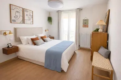 Cama o camas de una habitación en El Torreón del Pilar. Opción de parking