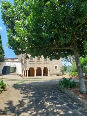 Edificio en el que se encuentra la casa o chalet