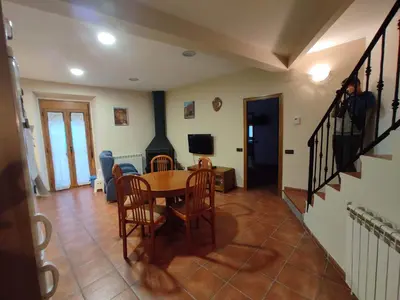 Una televisión o centro de entretenimiento en Cal Ferrer