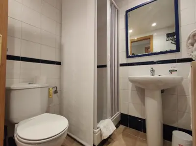 Un baño de Inmocyma Cerler Prados de Velarta C 1-3