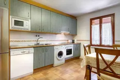 Una cocina o zona de cocina en edificio CAPERAN 1