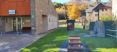 Jardín al aire libre en Los Avellanos de Escarrilla - tucasaenlospirineos