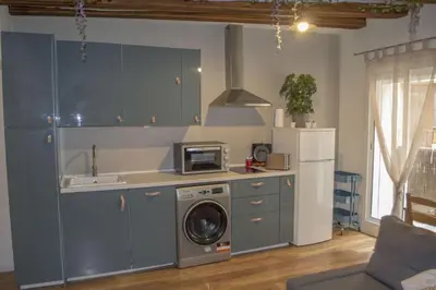 Una cocina o zona de cocina en Apartamenticos San Pablo I