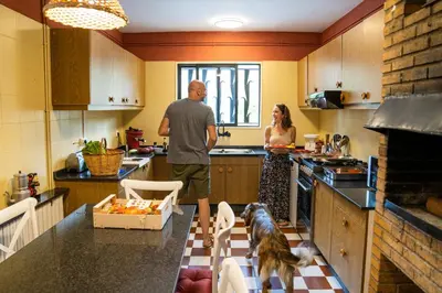 Una cocina o zona de cocina en El Xalet del Priorat