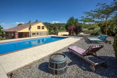 Piscina en o cerca de Aaccent Prenafeta Montblanc