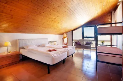 Cama o camas de una habitación en Aaccent Prenafeta Montblanc