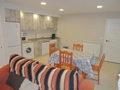 Una cocina o zona de cocina en Casa Rural Sardas 60m2 con GARAGE - Sabiñanigo