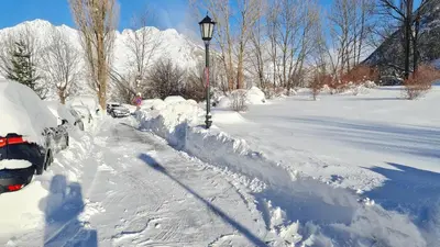 Tuhogarencerler parking y taquilla en pistas en invierno