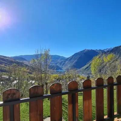 Tuhogarencerler parking y taquilla en pistas
