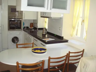 Una cocina o zona de cocina en Apartamentos Valles