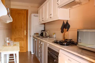 Una cocina o zona de cocina en Apartament Montsent
