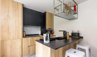Una cocina o zona de cocina en Urban Vedruna