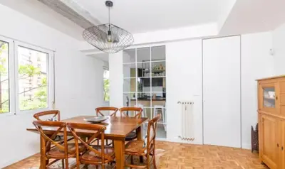 Una cocina o zona de cocina en Urban Vedruna
