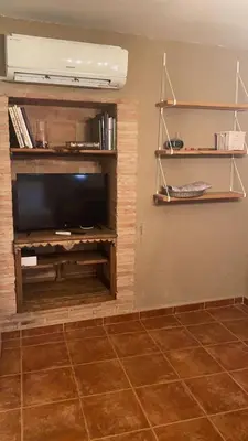 Una televisión o centro de entretenimiento en Casa Zapatero en Somontano