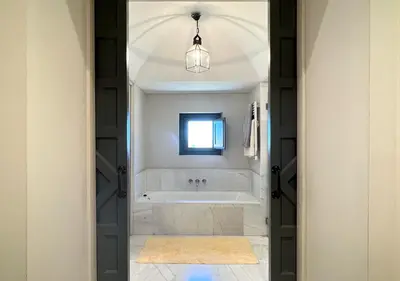 Un baño de Castillo de Corvinos