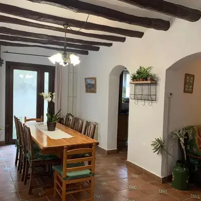 Vive la vida rural: Alojamiento en Les Piles. NIU RURAL