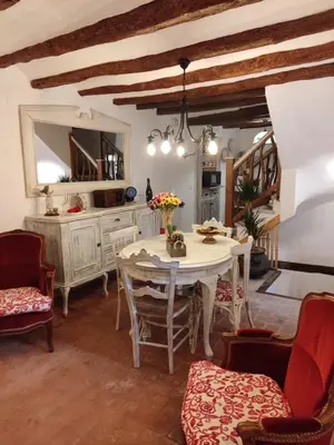 Zona de estar de El Racó de la Civaderia, casa en Montblanc