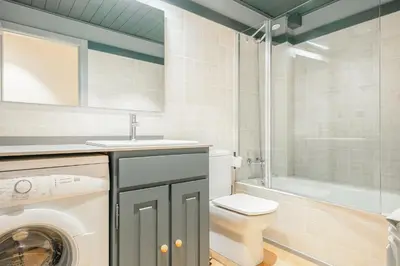 Un baño de Luderna - Apartamento Val de Ruda B65 Liat