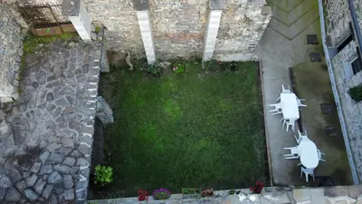 Jardín al aire libre en Casita Mondoto, encanto en el Pirineo