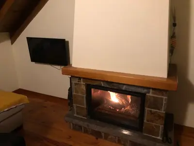 Una televisión o centro de entretenimiento en Cal Roger D'Esterri