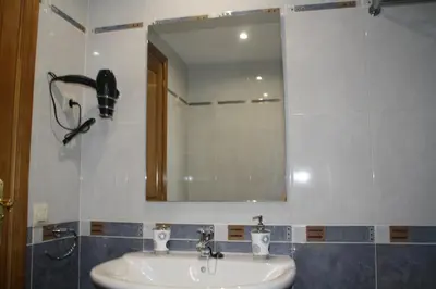 Un baño de BPIRINEOS-Parque Los Tilos 2
