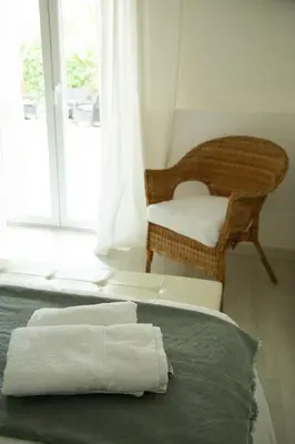 Cama o camas de una habitación en Casa Gastón - esenciaaragon- Casa con jardín privado