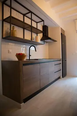 Una cocina o zona de cocina en Casa Gastón - esenciaaragon- Casa con jardín privado