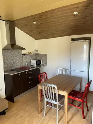 Una cocina o zona de cocina en El Cerezo