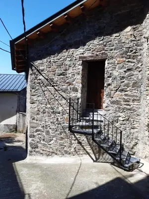 Edificio en el que se encuentra el chalet de montaña