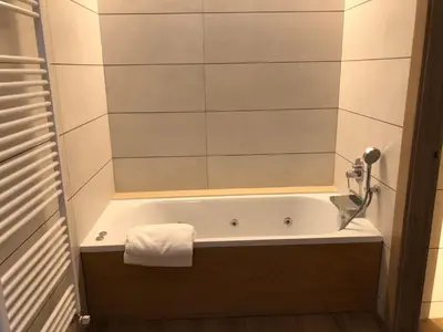 Un baño de HOTEL MONTE PERDIDO