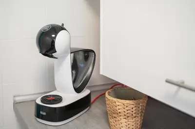 Utensilios para hacer té y café en Apartamento al lado de la Romareda