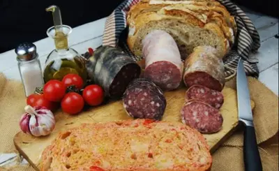 Comida en o cerca de esta casa o chalet