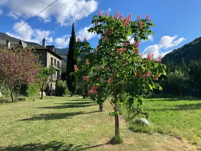 Jardín al aire libre en El Cau de Cal Quimet