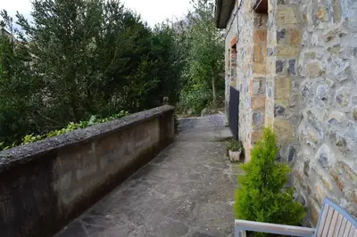 Jardín al aire libre en La Viñaza Ordesa Ainsa casa rural
