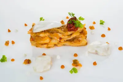 Comida en o cerca de este hotel
