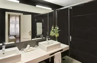 Un baño de NH Collection Gran Hotel de Zaragoza