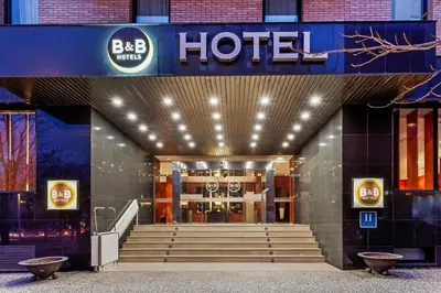 Plano de B&B HOTEL Zaragoza Los Enlaces Estación